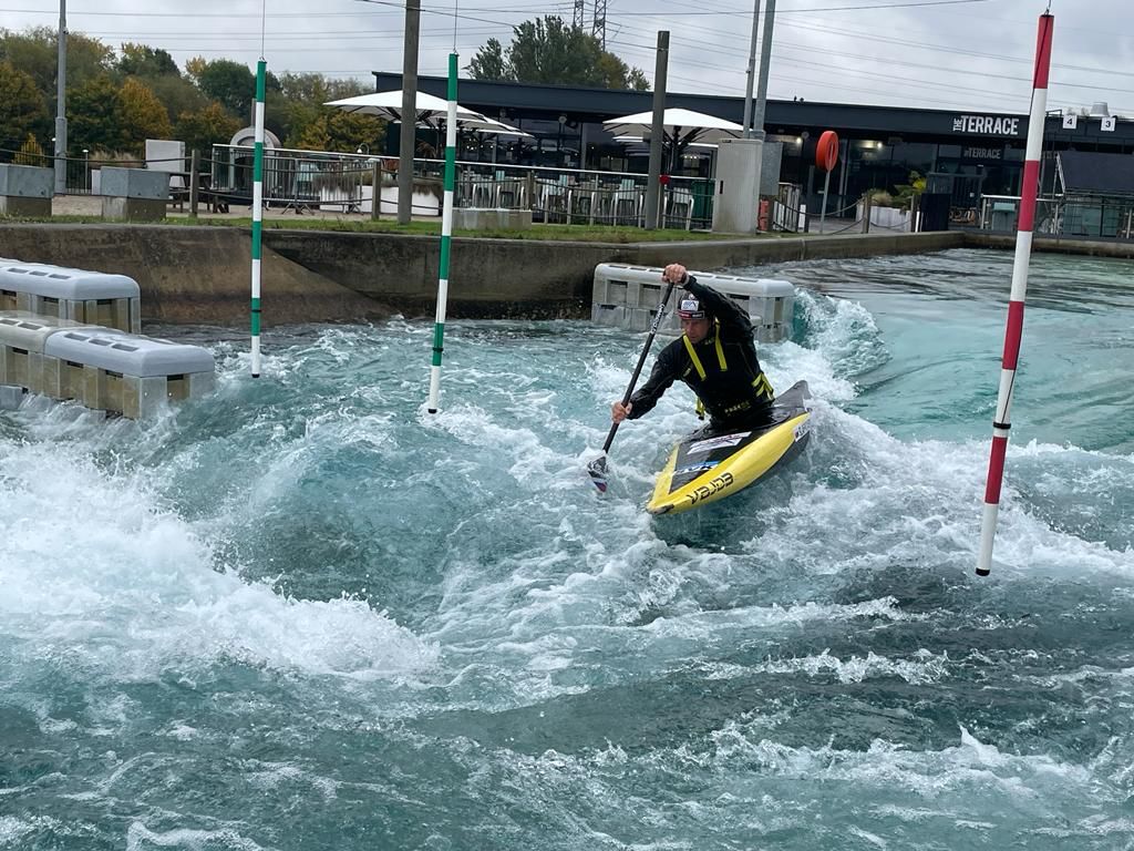 V dejisku budúcoročných MS v Lee Valley sa pripravuje aj Alexander Slafkovský